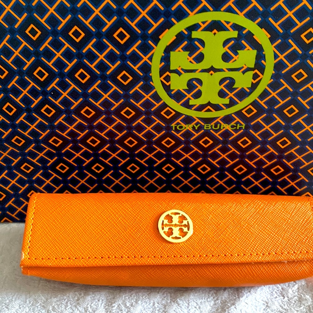 Tory Burch glasses case